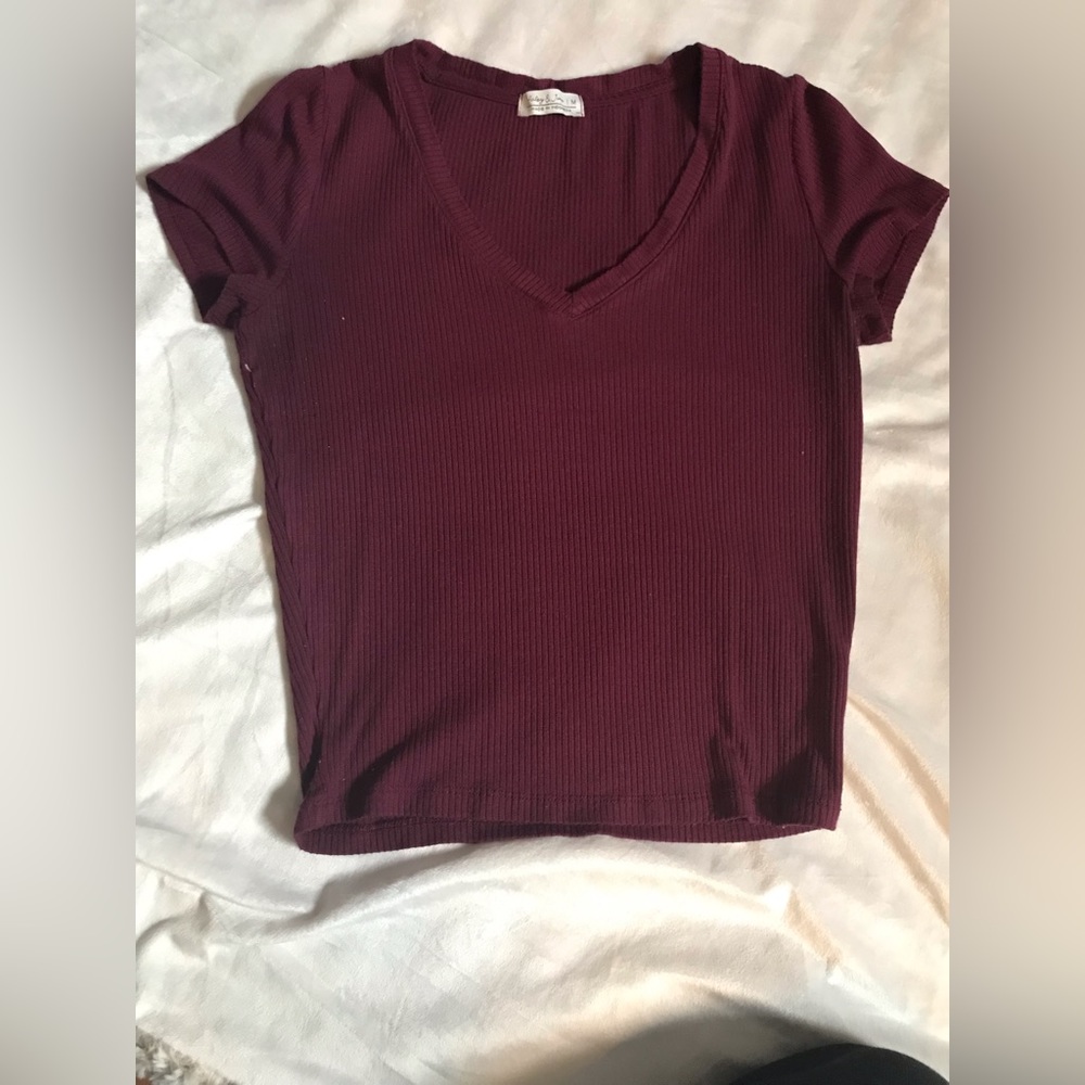 Red shirt sleeve top ♥️